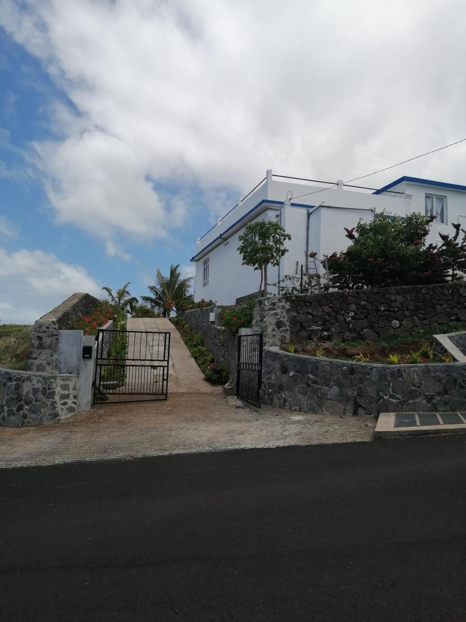 O Bercail Du Sud-Hibiscus Chez Jeannette Villa Saint Gabriel Exterior photo
