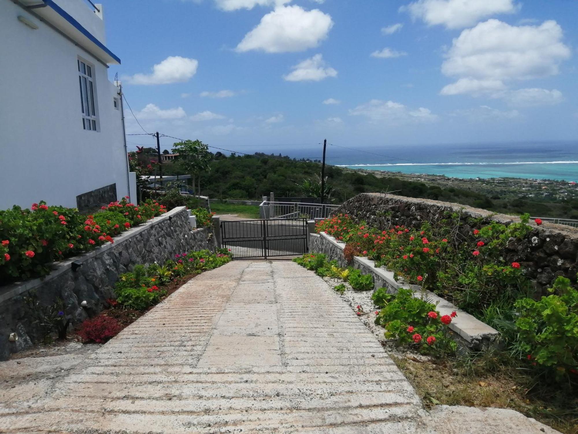 O Bercail Du Sud-Hibiscus Chez Jeannette Villa Saint Gabriel Exterior photo